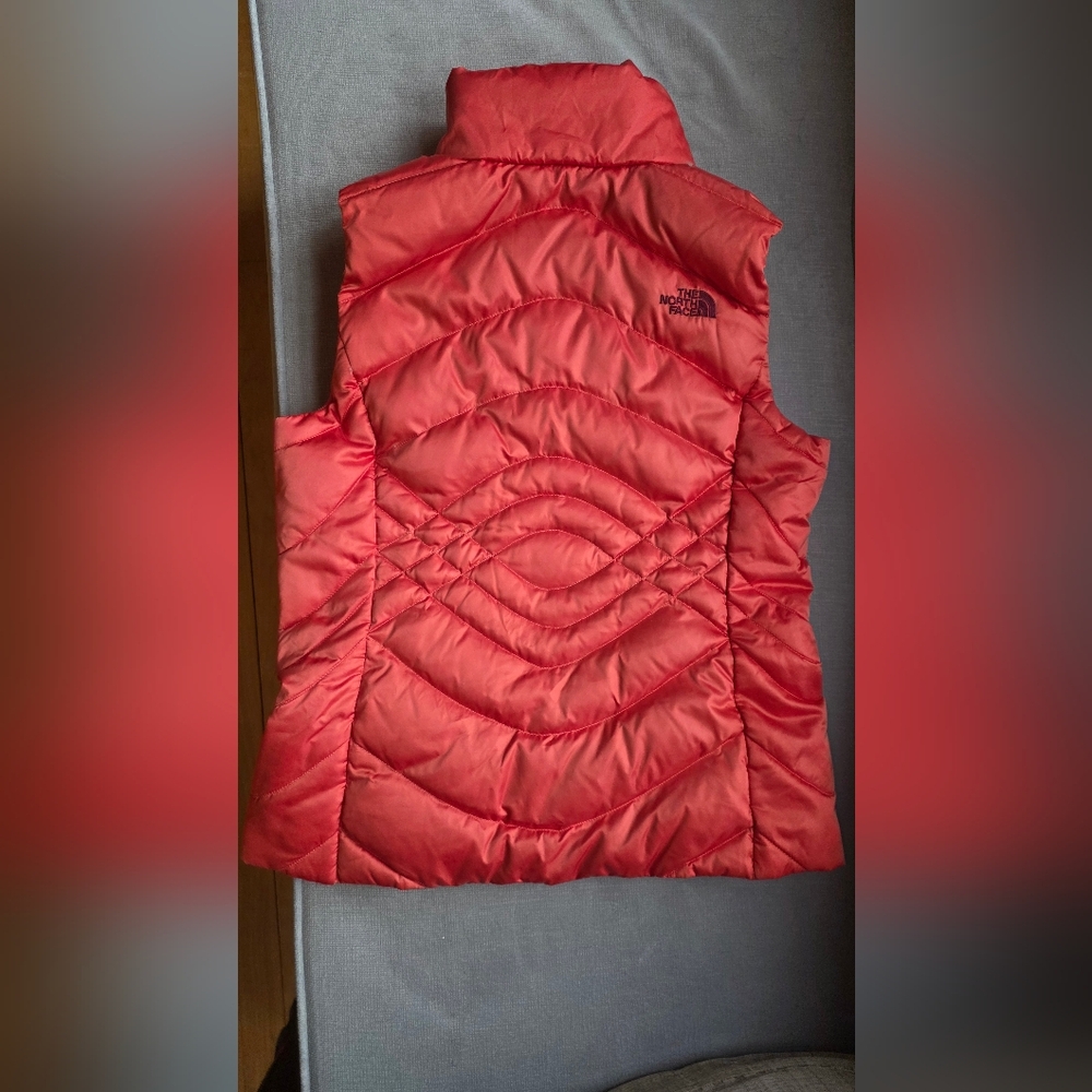 The North Face Coral Pink Insulated Puffer Vest - Picture 2 of 5